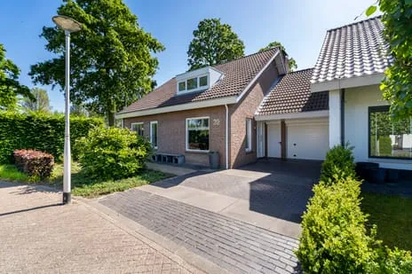 Twee-onder-één-kap te koop: Ekkersrijt 39, De Blaak Zuid-West Tilburg