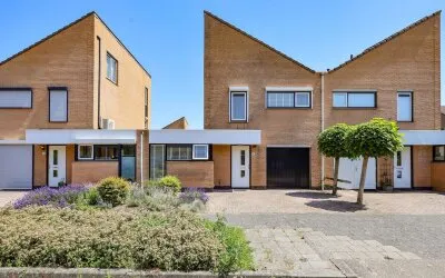 Terraced house for sale: Elandstraat 4, Faunabuurt Zuidoost Almere