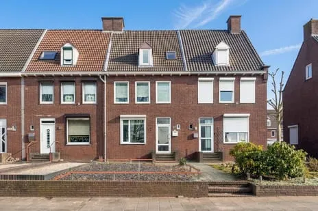 Tussenwoning te koop: Elandstraat 97, Heksenberg Heerlen