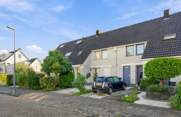 Tussenwoning te koop: Elbe 17, Uithoorn