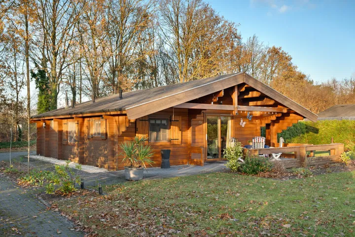 Woning te koop: Elfde Wijk 42CR85, Rheezerveen