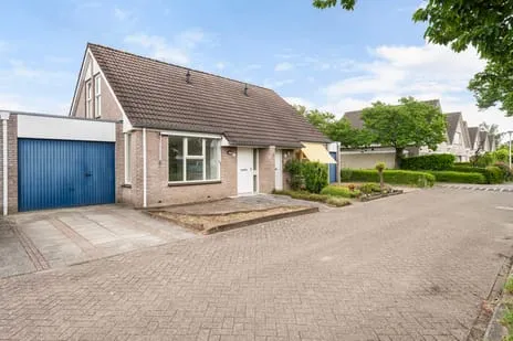 Tussenwoning te koop: Elftkolk 21, Schellerlanden Zwolle