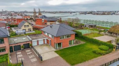 Twee-onder-één-kap te koop: Eliasdreef 2, Westhof en Dijkpolder Poeldijk