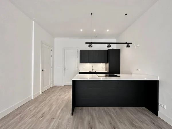 Home for rent: Elisabeth Wolffstraat, Bellamybuurt-Noord Amsterdam