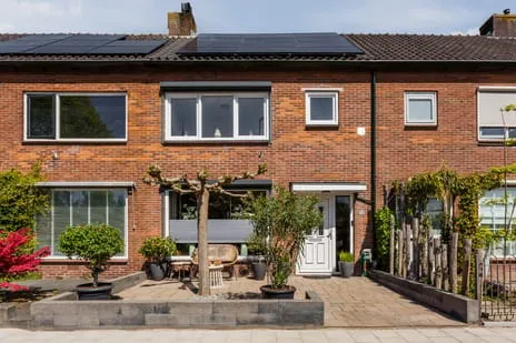 Tussenwoning te koop: Elisabeth de Walélaan 10, Ankeveense Rade Ankeveen