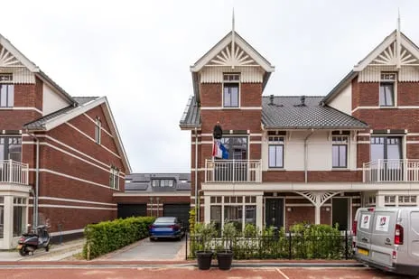 Tussenwoning te koop: Elisabeth van Brunswijklaan 8, Kraayenstein en Vroondaal 'S-Gravenhage