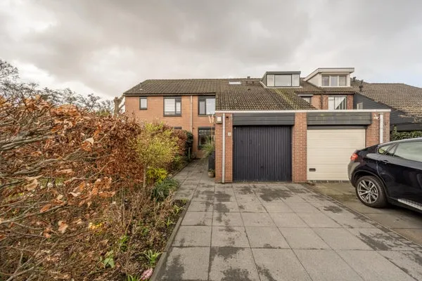 Tussenwoning te koop: Elisabeth van Loonstraat 18, Mijnsheerenland Woonkern Mijnsheerenland