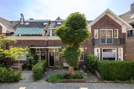 Terraced house for sale: Elisabethlaan 4, Hillegersberg Zuid Rotterdam