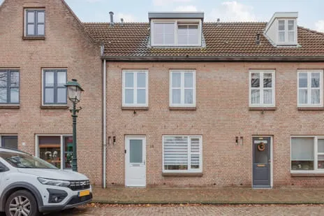 Tussenwoning te koop: Elisabethstraat 14, Geertruidenberg-Kom Geertruidenberg