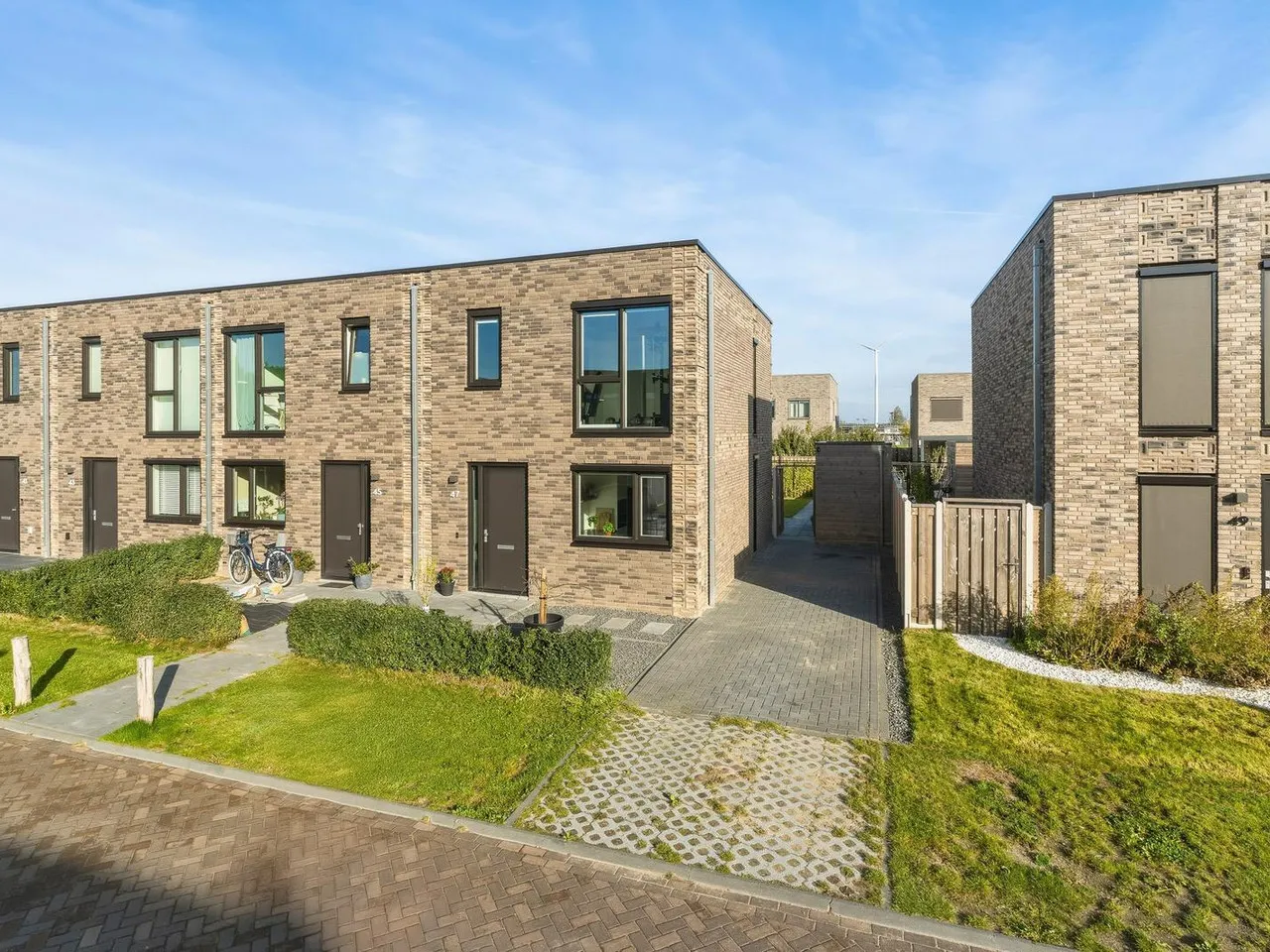 Hoekwoning te koop: Elizabeth Anscombestraat 47, Almere