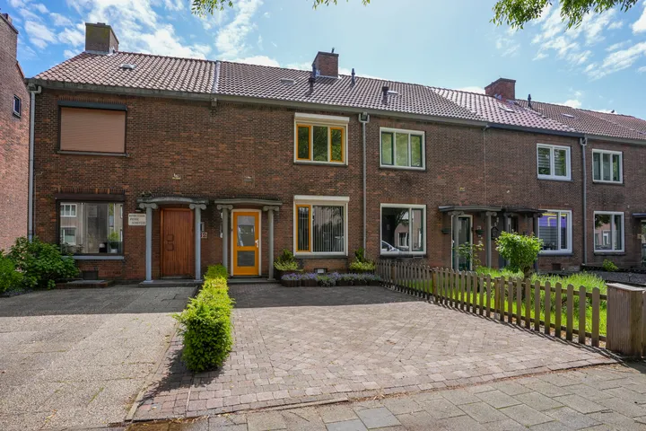 Tussenwoning te koop: Eloystraat 80, Oud-Geleen en Haesselderveld Geleen