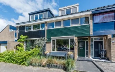 Tussenwoning te koop: Elsa Brändströmstraat 13, Erasmusbuurt Haarlem