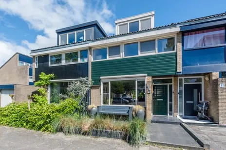 Tussenwoning te koop: Elsa Brändströmstraat 13, Erasmusbuurt Haarlem
