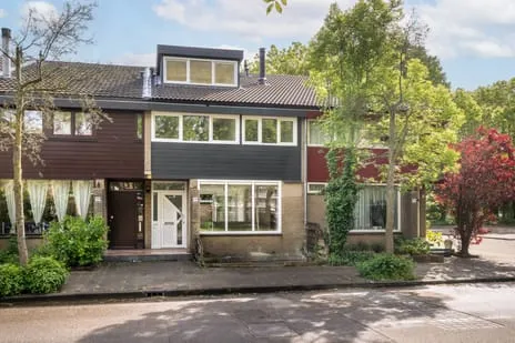 Tussenwoning te koop: Elsa Brändströmstraat 190, Erasmusbuurt Haarlem