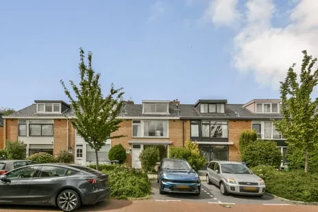 Tussenwoning te koop: Else Mauhsstraat 18, Heldenbuurt Amstelveen