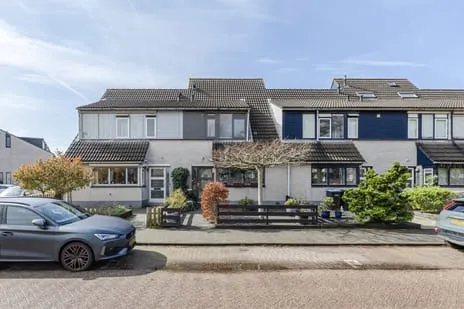 Tussenwoning te koop: Else Mauhsstraat 19, Westerwatering Zuid Zaandam