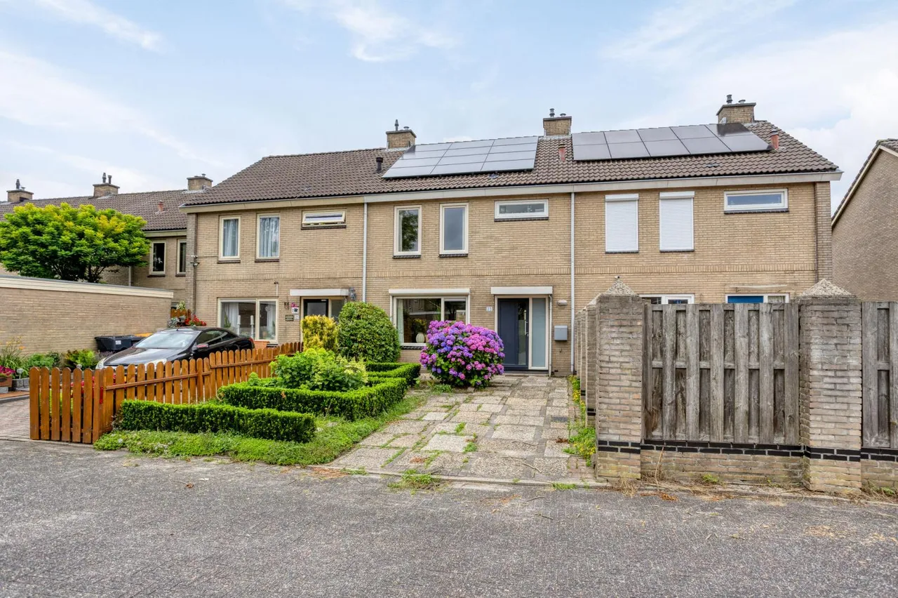 Tussenwoning te koop: Elshof 23, Veendam