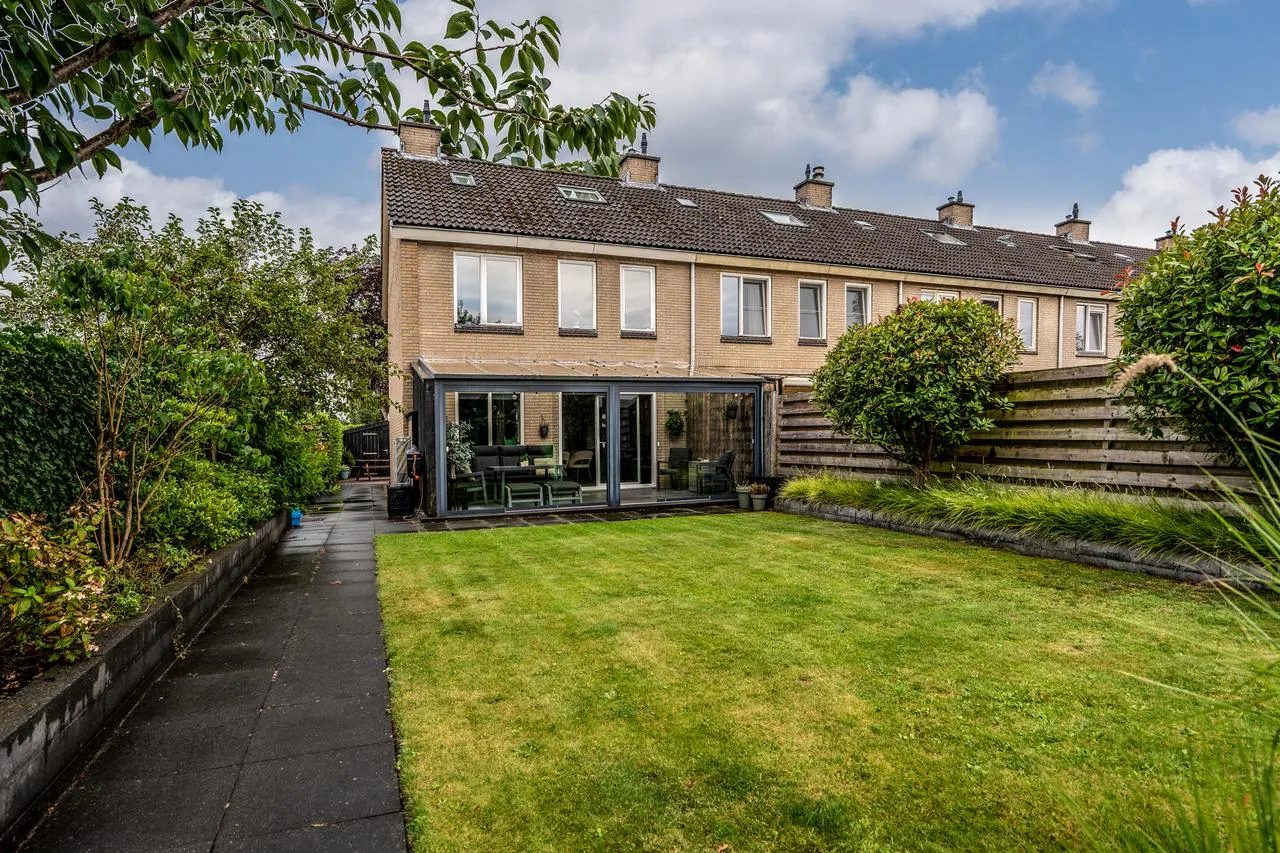 Hoekwoning te koop: Elshof 37, Veendam