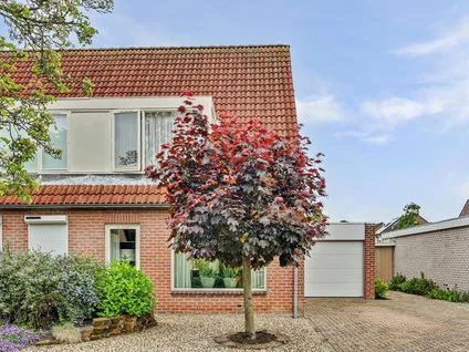 Twee-onder-één-kap te koop: Elstarstraat 21, Kapelle Kapelle