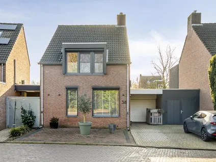 Twee-onder-één-kap te koop: Elsterweg 38, Sittard