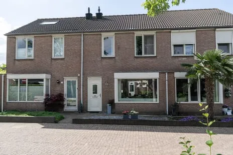 Tussenwoning te koop: Elzenberg 59, Tolberg-Oost Roosendaal