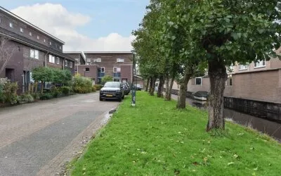 Twee-onder-één-kap te koop: Elzenhof 12, Vinkeveen Dorp Vinkeveen