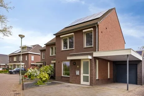 Hoekwoning te koop: Elzenhof 15, Grashoek-centrum Grashoek