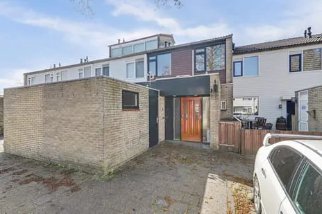 Tussenwoning te koop: Elzenhove 17, Kwintsheul Centrumgebied Kwintsheul