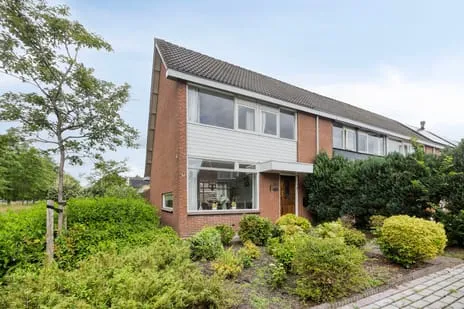 Hoekwoning te koop: Elzenstraat 52, Bovenbroek Kampen