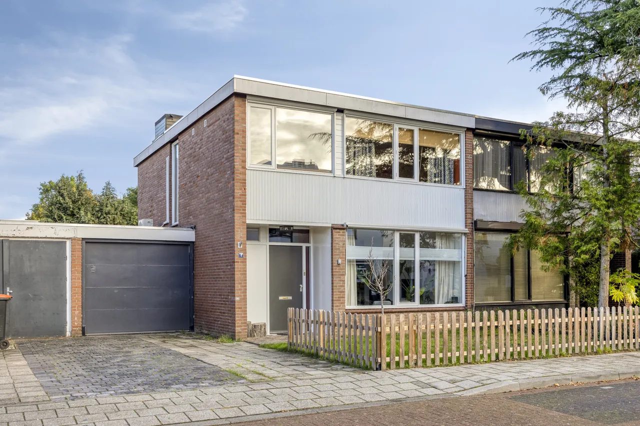 Tussenwoning te koop: Emanuel van der Venstraat 8, Rosmalen