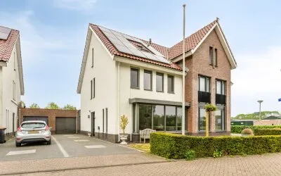 Tussenwoning te koop: Emeraldpad 58, Broekland Rosmalen