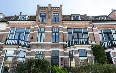 Tussenwoning te koop: Emmakade 114, Oranjewijk Leeuwarden