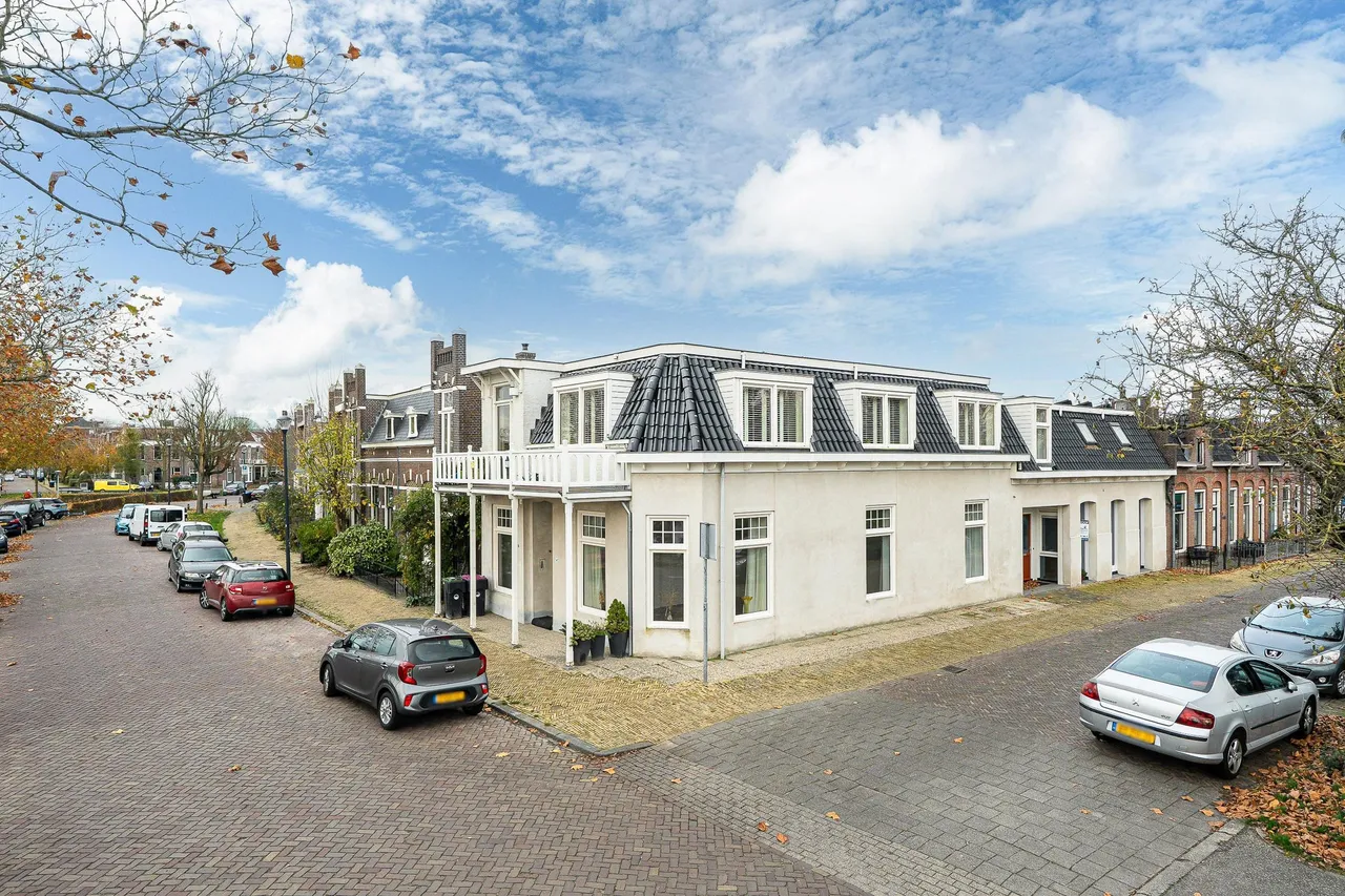 Woning te huur: Emmakade, Leeuwarden