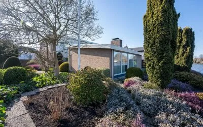 Vrijstaande woning te koop: Emmalaan 134, Emmalaan Alphen Aan Den Rijn