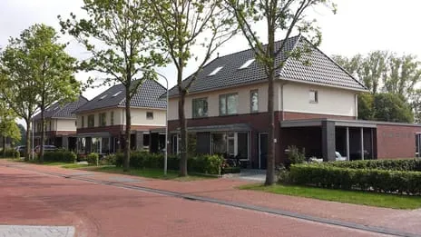 Twee-onder-één-kap te huur: Emmalaan 38, Zuidhorn Zuidhorn