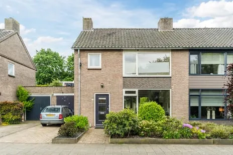 Tussenwoning te koop: Emmalaan 39, Oranjebuurt II Oss