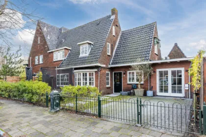 Hoekwoning te koop: Emmalaan 44, Hoofddorp Centrum Zuid Hoofddorp