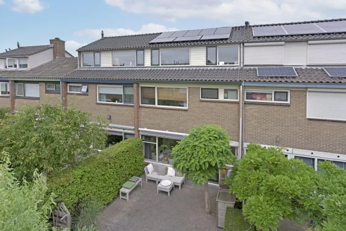 Tussenwoning te koop: Emmalaan 9, Nieuwkoop Nieuwkoop