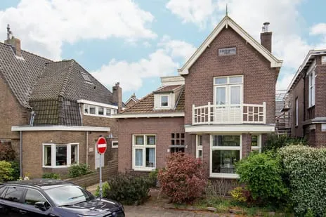 Vrijstaande woning te koop: Emmaplein 2, Halfweg Halfweg