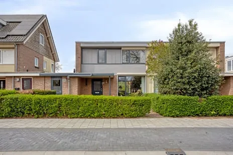 Tussenwoning te koop: Emmastraat 12, Middelrode Berlicum