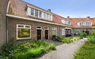 Tussenwoning te koop: Emmastraat 15, Voorburg Oud noord Voorburg