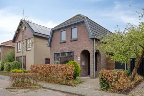 Vrijstaande woning te koop: Emmastraat 20, Aalst Waalre
