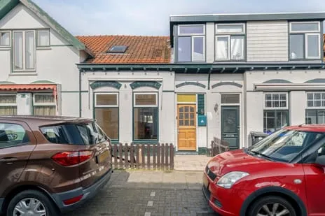 Tussenwoning te koop: Emmastraat 9, Zuiderhoofdbuurt Krommenie