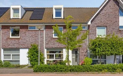 Tussenwoning te koop: Engels Dorp 24, Kruisland Kruisland
