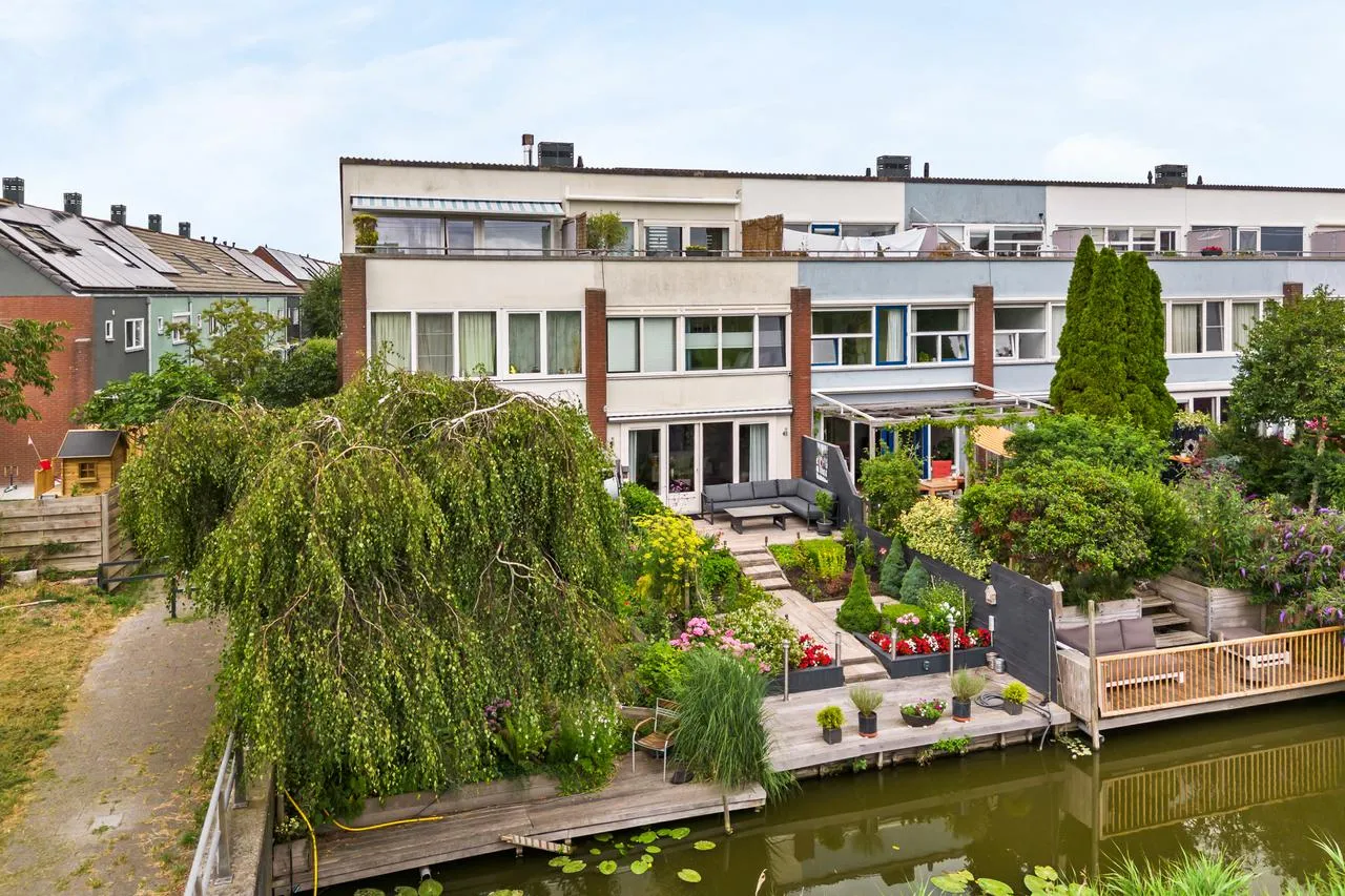 Tussenwoning te koop: Engels Gras 60, Velserbroek