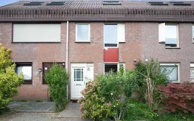 Tussenwoning te koop: Engelsholm 51, Hoofddorp Bornholm Oost Hoofddorp