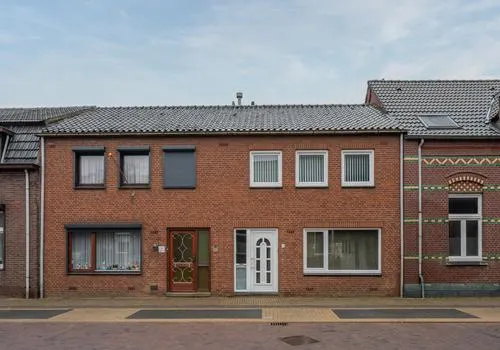 Tussenwoning te koop: Engerstraat 12, Tegelen