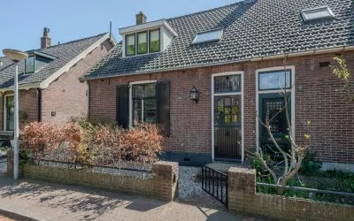 Twee-onder-één-kap te koop: Engweg 11, De Zuid Huizen