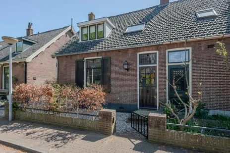 Twee-onder-één-kap te koop: Engweg 11, De Zuid Huizen