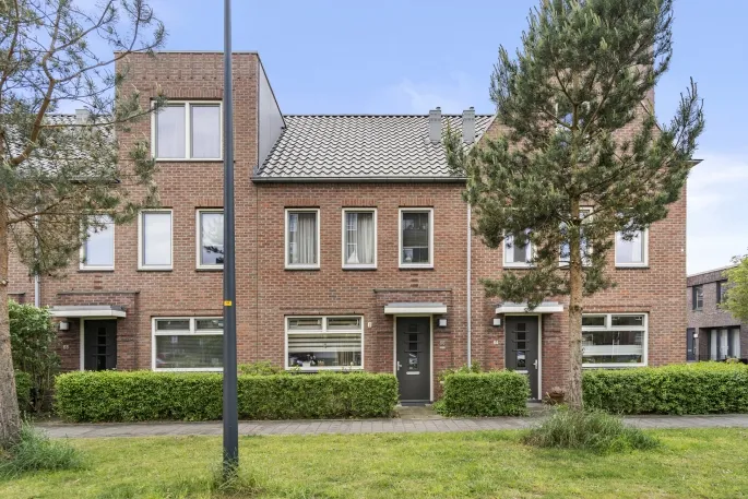 Tussenwoning te koop: Enkalaan 66, Enka Ede